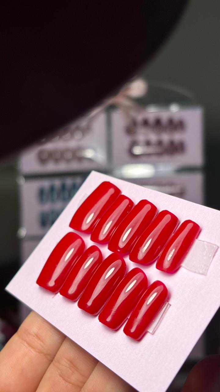 Classic red luxe (long square)