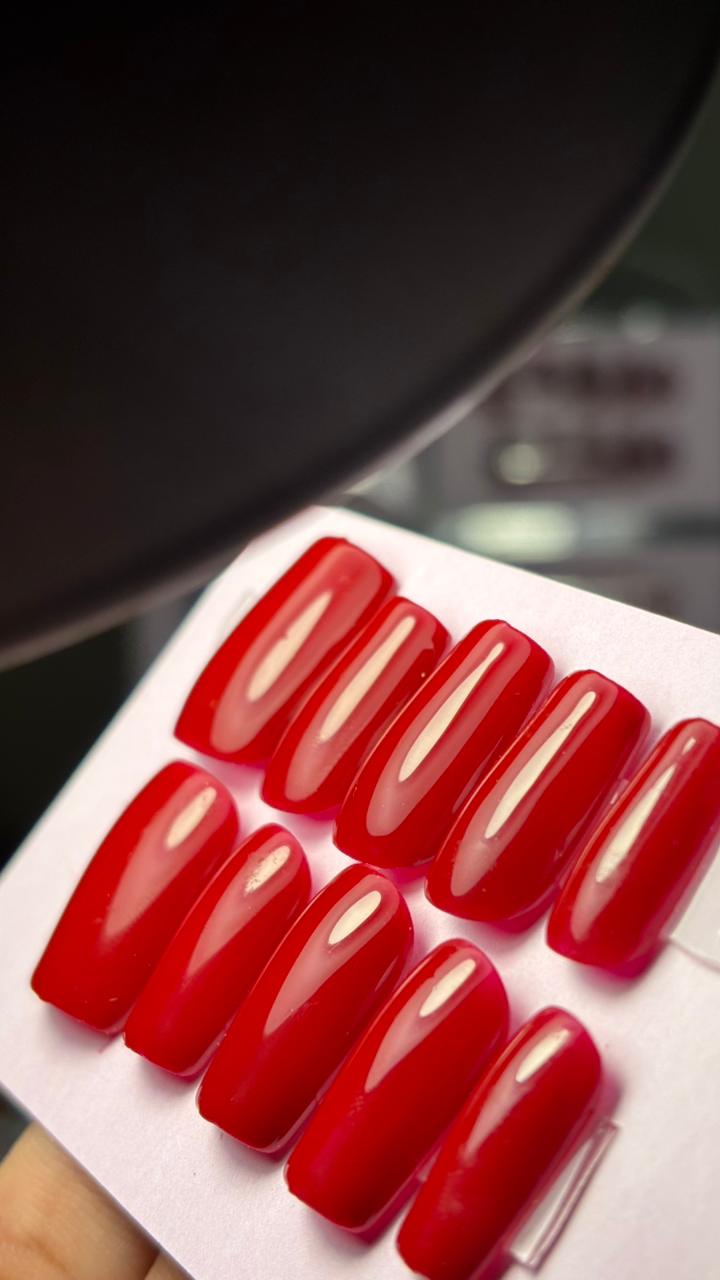 Classic red luxe (long square)