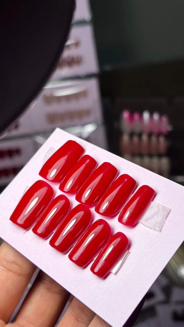 Classic red luxe (long square)